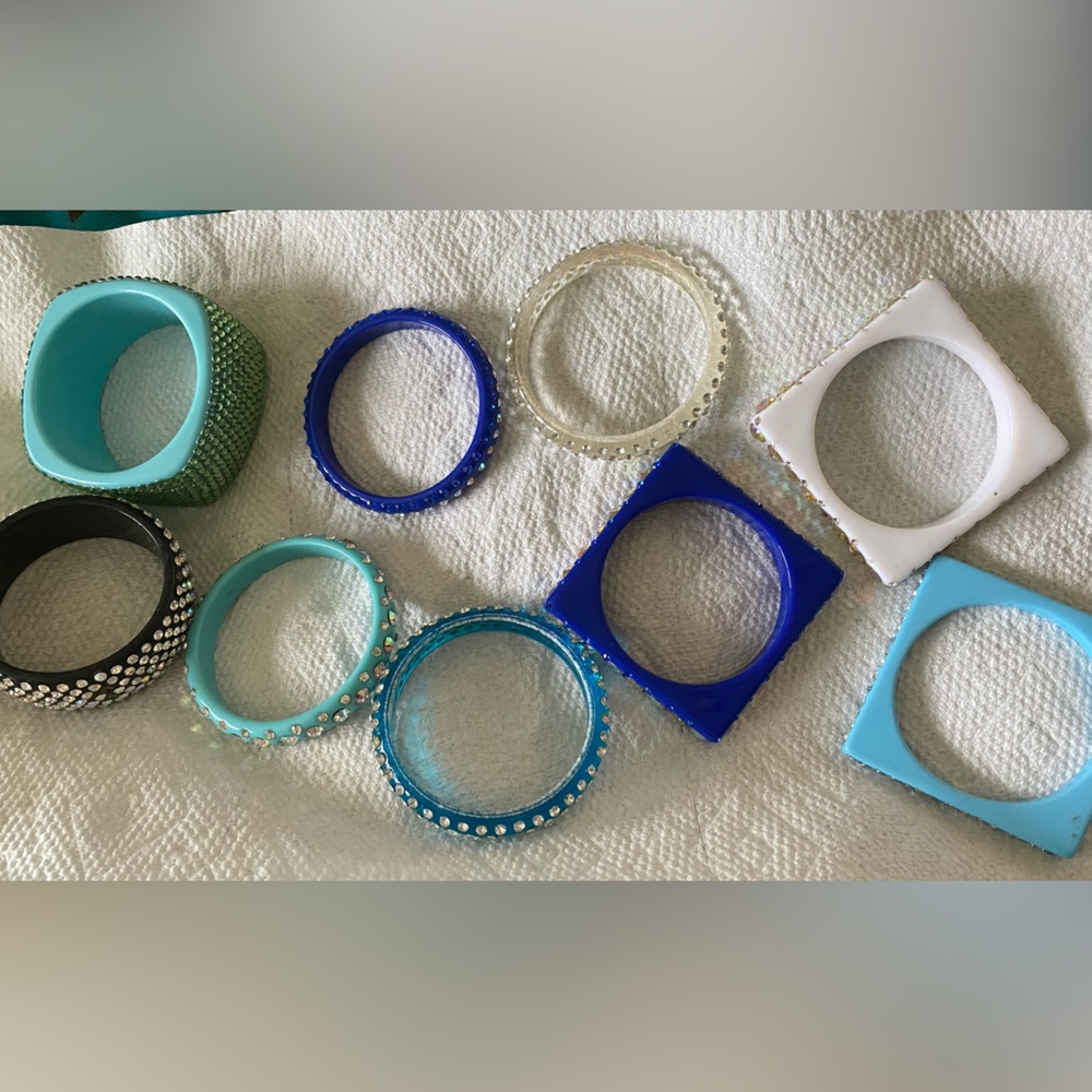 Blinging bracelets